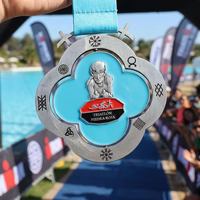 Médaille de triathlon Spinner sur mesure, en alliage de zinc argenté antique avec relief 3D, pour la natation, le cyclisme, la course à pied, les courses d'endurance et les tournois d'athlétisme