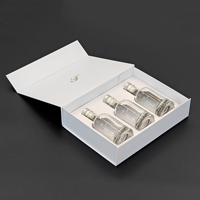 Boîte de papier de vin vide personnalisée de qualité supérieure carton recyclable blanc emballage de boîte cadeau de vin magnétique de luxe avec insertion découpée