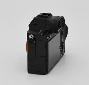 Appareil photo plein format A7M3 d'occasion — 24,2 MP + autofocus 693 points, excellent état, entièrement fonctionnel, le choix idéal pour les débutants en plein format ! - Product Image 6