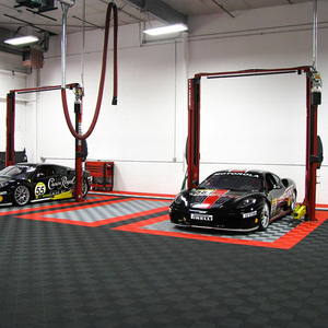 Dalles de sol modulaires emboîtables PP Garage Grille, stabilisées aux UV, anti-huile, installation facile pour atelier et parking - Product Image 1