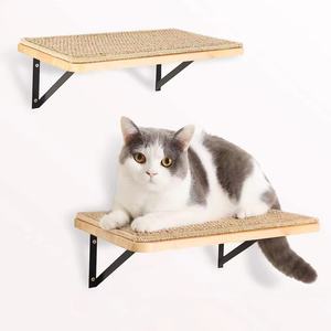Arbre à chat mural en bois multi-niveaux avec griffoir, plateforme de saut, tapis en sisal remplaçable, gain de place pour chat d'intérieur - Product Image 3