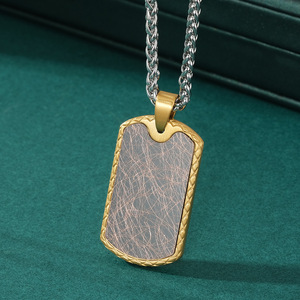 Collar de Acero de Titanio con Colgante de Placa de Identificación de Perro con Patrón Aleatorio Antiguo Incrustado Prismático Estampado Original, Moda Masculina de Tendencia - Product Image 2