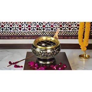 Quemador de incienso de pantalla de carbón de latón hecho a mano pequeño, incensario de Bakhoor decorado para uso doméstico de otoño, paquete de quemador de incienso Oud - Product Image 6