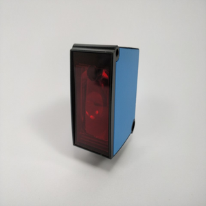 ตัวควบคุมการเขียนโปรแกรม PLC 1047402 DS50-P1112 เครื่องวัดระยะระดับกลาง - Product Image 1
