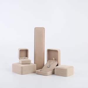 Nouvelle boîte à bijoux en velours avec logo personnalisé, vente en gros, boîte de rangement rectangulaire pour collier, emballage pour bijoux - Product Image 4