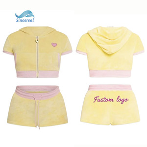 Tuta in Velluto Y2K Personalizzata per Donna, Set Due Pezzi con Top Corto con Zip e Pantaloncini da Ciclista, Abbigliamento Casual Primavera-Estate 2026 - Product Image 1