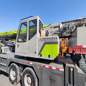 Grue sur camion Zoomlion ZTC250V de marque chinoise de premier plan, d'occasion, 25 tonnes, hauteur de levage de 43 m, adaptée aux travaux d'ingénierie - Product Image 6
