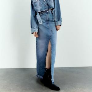 Jupe en jean fendue taille haute polyvalente style européen et américain, tricotée, délavée, nouvelle collection printemps-été 2026 pour femme ZA - Product Image 2