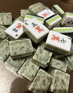 Nuevo en Stock: Mahjong Acrílico Original <span class=keywords><strong>DAEN</strong></span> Estilo Americano, Patrón Jade Thunder de 4 Capas, Película Protectora Antirrayas Hecha a Mano - Product Image 5