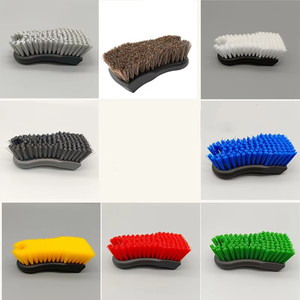 Spazzola in microfibra di plastica con setole effetto crine di cavallo per la pulizia di interni auto, barche, divani, tappeti e lavaggio ruote - Product Image 4