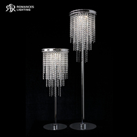 Lampe sur pied élégante en acrylique or et argent avec pompons, ornement de table de mariage, décorations de table haut de gamme pour événements de mariage, éclairage