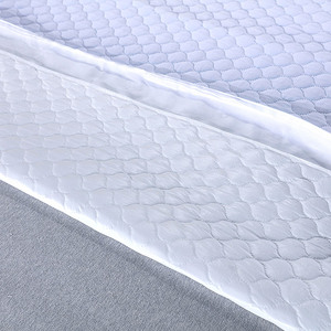 Housse <span class=keywords><strong>de</strong></span> matelas imperméable matelassée à ultrasons hypoallergénique <span class=keywords><strong>anti</strong></span>-<span class=keywords><strong>punaises</strong></span> <span class=keywords><strong>de</strong></span> <span class=keywords><strong>lit</strong></span> avec fermeture éclair - Product Image 3