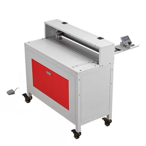 Machine à rainurer en V pour carton pneumatique avec commande par pédale et compteur numérique - Product Image 1
