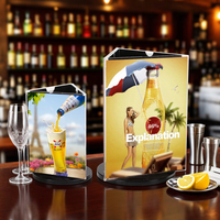 Solution d'affichage à 3 faces transparente et élégante pour bureau rotatif polyvalent La signalisation de table nécessite un support de menu en triangle en acrylique