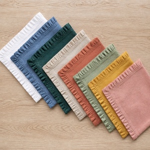 Serviette en tissu français biologique certifiée OEKO-Tex, faite à la main, brodée, à blocs de couleur, avec bord festonné, en lin pur, pour la table de mariage - Product Image 6