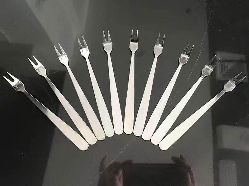 10 fourchettes Demander le Prix