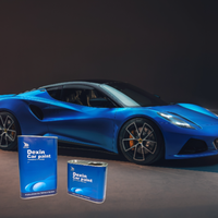 Couche transparente en uréthane 2K de qualité supérieure pour la finition de la carrosserie automobile Formule à haute teneur en solides Durabilité améliorée Finition brillante