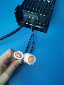 شاحن 15s 16s 48 فولت لبطاريات ليثيوم فوسفات الحديد وأيون الليثيوم لعربات الجولف - Product Image 5