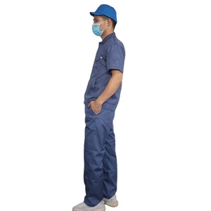 La Fábrica Zixi de Shanghái fabrica varios tipos de ropa de trabajo, uniformes de ingeniería para hombres, uniformes de mecánica automotriz, y ropa de trabajo de manga corta. - Product Image 3