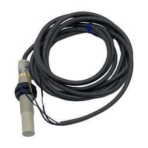 Brand New E2K-X4ME1 M12 Cylindrical Threaded Capacitive Proximity Sensor 4mm for Detecting Non-Metallic Liquids - Product Image 3