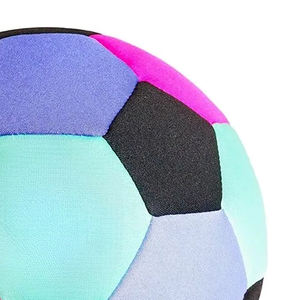 Ballon de football personnalisable, léger, écologique et durable pour adultes - Utilisation en intérieur/extérieur, jeux d'équipe et entraînement - Product Image 6