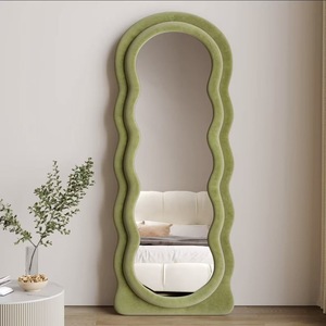Grand <span class=keywords><strong>Miroir</strong></span> Ondulé <span class=keywords><strong>Ultrafragola</strong></span> pour Décoration de Chambre à Coucher avec Cadre en Velours, <span class=keywords><strong>Miroir</strong></span> sur Pied Irrégulier en Pleine Longueur, <span class=keywords><strong>Miroir</strong></span> de Sol Décoratif - Product Image 1