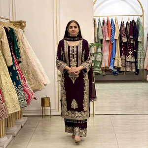 Robe Anarkali brodée violette pour femme, style traditionnel indien pakistanais, longueur ras du sol, en rayonne, coupe classique - Product Image 1