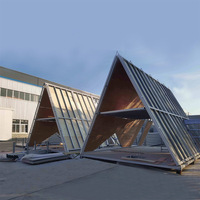 Maison Conteneur Triangulaire Préfabriquée de 20 Pieds à Vendre, Maison Modulaire en Acier avec 2 Chambres et Salon