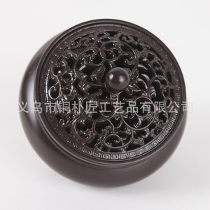 Brûleur d'encens rétro à trois pieds en cuivre pur Tongpu Craftsman, brûleur d'encens d'intérieur pour bois de santal, style zen antique - Product Image 3