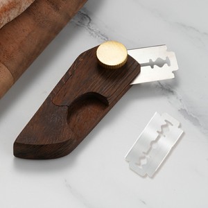 Couteau d'Incision Artistique Danois pour la Cuisson au Noyer avec Manche Court, Outil Coupe-Pâte, Kit de Pâte à Pain Levain, <span class=keywords><strong>Lame</strong></span> à Pain avec Lames Supplémentaires - Product Image 4