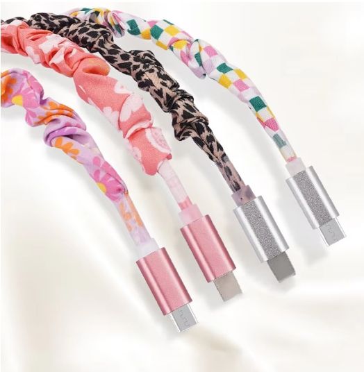 มีสีสัน