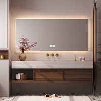 Meuble-lavabo mural moderne en bois massif multi-niveaux avec miroir intelligent et vasque intégrée pour hôtels et appartements