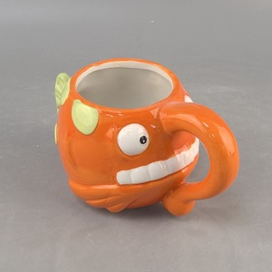 Tasse à café animale de dessin animé peinte à la main avec un design tridimensionnel, motifs de baleines et de poissons respectueux de l'environnement - Product Image 2