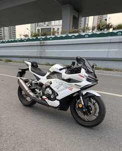 วอเก้ อาร์อาร์500เอส สปอร์ตไบค์ |   เครื่องยนต์ 500 ซีซี แบบอินไลน์ 4 สูบ 57 กิโลวัตต์ |   วาล์วไอเสียแบบสลับได้ <span class=keywords><strong>Nissin</strong></span> Brakes ABS TCS - Product Image 3