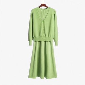 2024 Lente Nieuwe Aankomst Mode Slim Fit Lange Jurk En Lange Mouw V-Hals Oversized Losse Trui Jas Set - Product Image 5