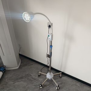 Medige CE ISO Mobile ha condotto la luce dell'esame dell'ospedale MGE-SL9 portatile luce dell'esame con la fonte di energia elettrica fatta di metallo durevole - Product Image 3