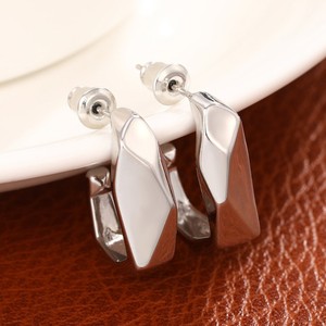 Orecchini a Perno Quadrati alla Moda per Donne, Accessori per Orecchie Geometrici Irregolari per Uso Quotidiano, Outfit Casual e Regalo - Product Image 2