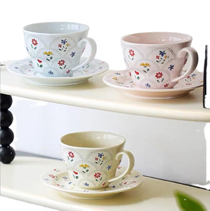 Tazas de Café de Porcelana Pintadas a Mano con Diseño Moderno y Rayas de Lujo de la Marca JADE, Aptas para Lavavajillas y Microondas, 201-300 ml, Venta al Por Mayor - Product Image 1