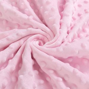 Vente directe du fabricant Couverture à pois en minky en peluche micro douce et soyeuse avec impression d'éléphants - Product Image 3