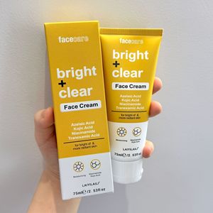 Crème <span class=keywords><strong>Visage</strong></span> Hydratante Éclaircissante 75ml à l'Acide Kojique et à l'Acide Tranexamique pour Femmes – Élimine les Taches Brunes - Product Image 1