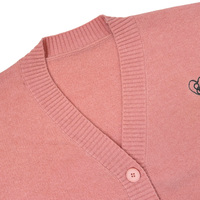 Cardigan en tricot pour femme, col en V, rose poudré uni, tricot doux, boutons de couleur assortie, épaules tombantes, manches longues amples, bordure côtelée