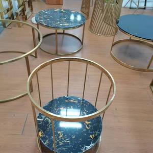 Sản phẩm hot <span class=keywords><strong>Sofa</strong></span> ghế cơ sở Khung trong màu vàng vật liệu thép không gỉ Bàn cà phê xoay căn cứ bàn ăn với đá cẩm thạch - Product Image 4