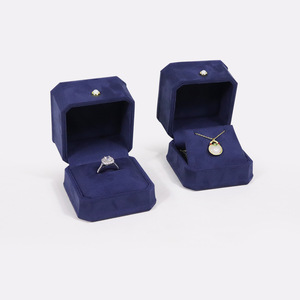 Custom <strong>Boxes</strong> Round Velvet <strong>Gift</strong> Box for Scarf Silk <strong>Jewelry</strong> for Bridesmaid Favors and Wedding Supplies Packaging - Product Image 1
