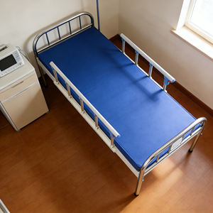 Yüksek Kaliteli Düz Medikal Hastane Yatağı, Yatak ve 3 veya 6 Parçalı Aksesuarlarla, Uygun Fiyat ve Daha İyi Kaliteli Mobilya - Product Image 4