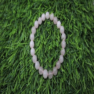 Bracelet en perles rondes de quartz rose naturel, bijoux en cristal de guérison pour femmes |   Bracelet élégant et raffiné fait main de 8 mm, certifié cadeau - Product Image 5
