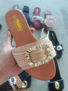 Sandalias Planas <span class=keywords><strong>para</strong></span> <span class=keywords><strong>Mujer</strong></span>, Modelo 1.1 Dólares, Tallas 36-42, Venta al Por Mayor <span class=keywords><strong>para</strong></span> Mercados Africanos, Sunborn, <span class=keywords><strong>para</strong></span> Exteriores y Hogar, con Estampados - Product Image 5