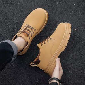 Zapatos deportivos antideslizantes impermeables de ocio para hombres para sitios de construcción Montañismo al aire libre Forro de malla de moda resistente al desgaste - Product Image 3