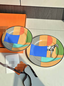 Cadeau de Noël, assiettes de service en céramique vintage, vaisselle en porcelaine, ensemble d'assiettes et de tasses à café - Product Image 5