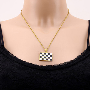 Racing bandera a cuadros encanto enlace cadena collar acero inoxidable 18K chapado en oro Auto Racing Check bandera colgante collar - Product Image 6