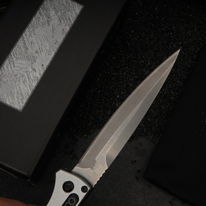 Cuchillo Plegable BM4710 D2 con Punta de Lanza y Borde Plano, Mango de Aleación de Aluminio, Grado Industrial y para Bricolaje, Uso en Campamentos y Actividades al Aire Libre - Product Image 5